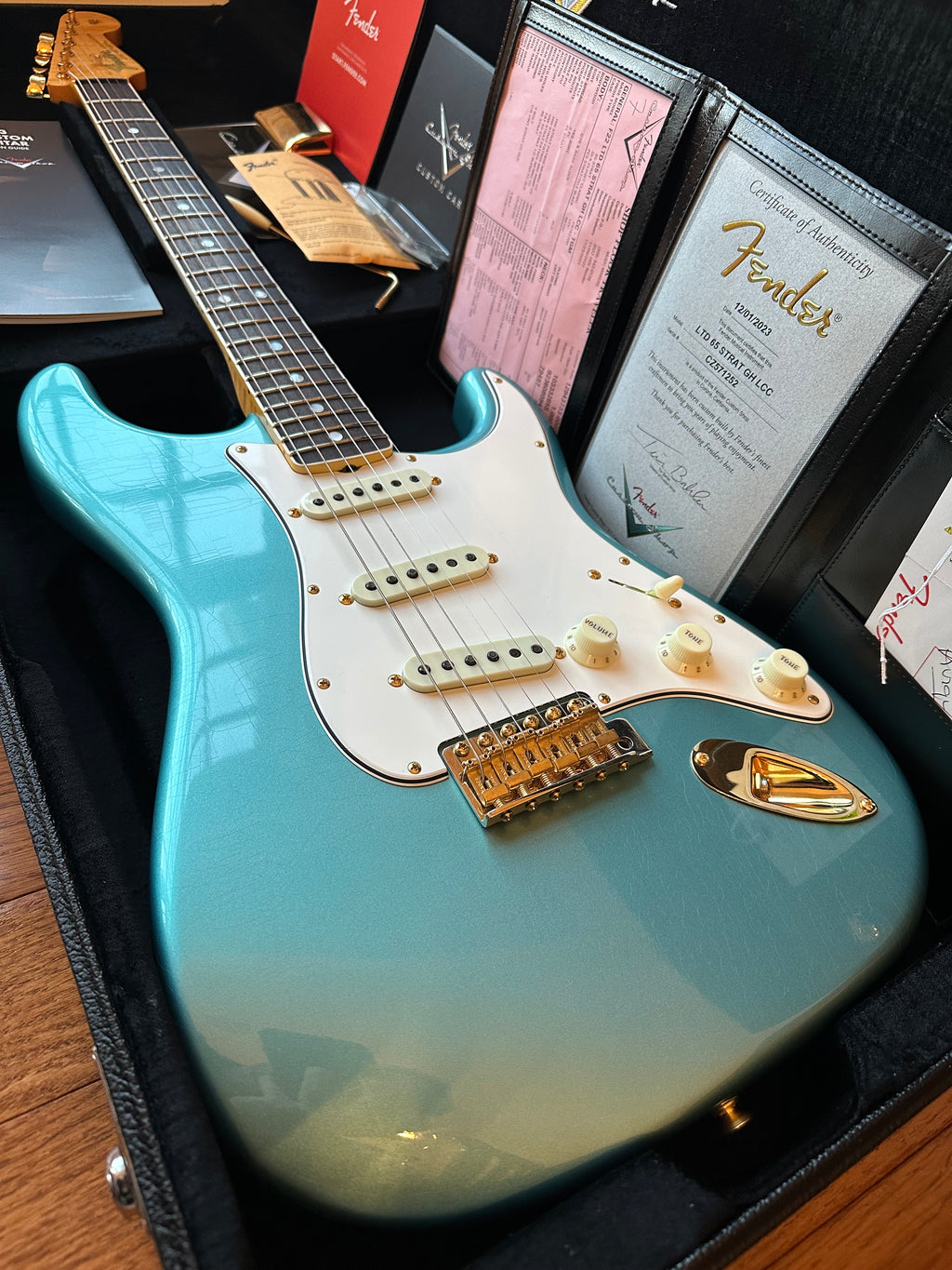 2023 Fender Custom Shop '65 Stratocaster LTD Gold Hardware Neck Binding - Teal Green Metallic - Image 1