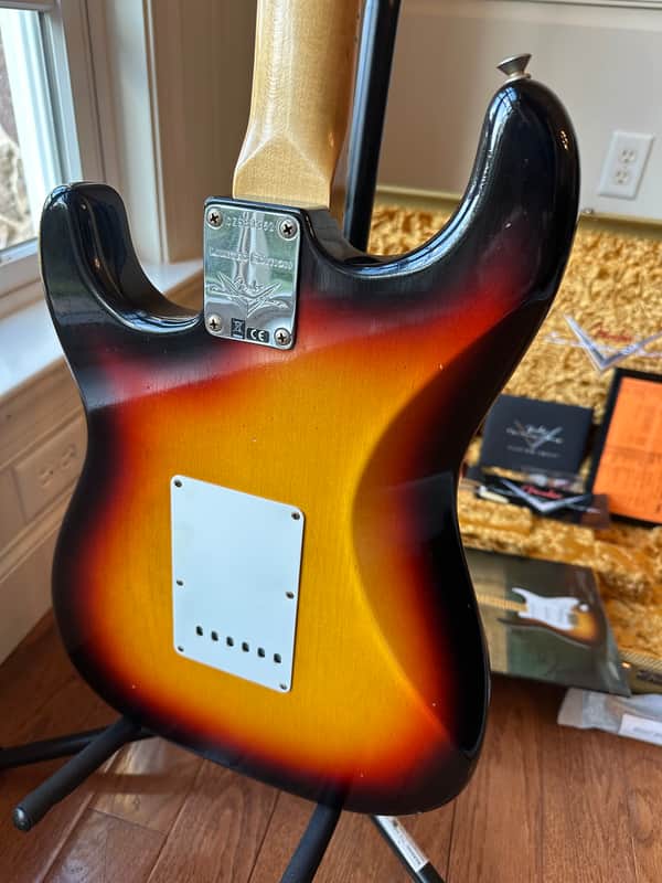 2024 Fender Custom Shop '65 Reissue Stratocaster Limited Edition Journeyman Relic Sunburst
