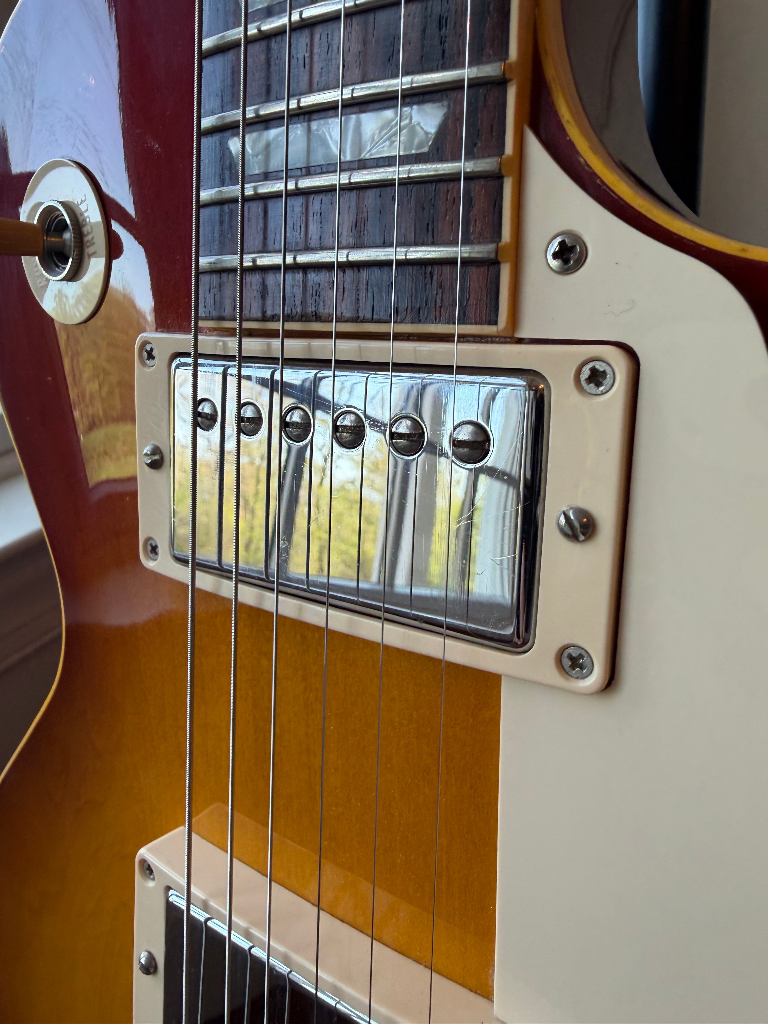1999 Gibson Custom Shop ‘59 Reissue R9 8.3 lbs Les Paul Standard - Heritage Cherry Sunburst