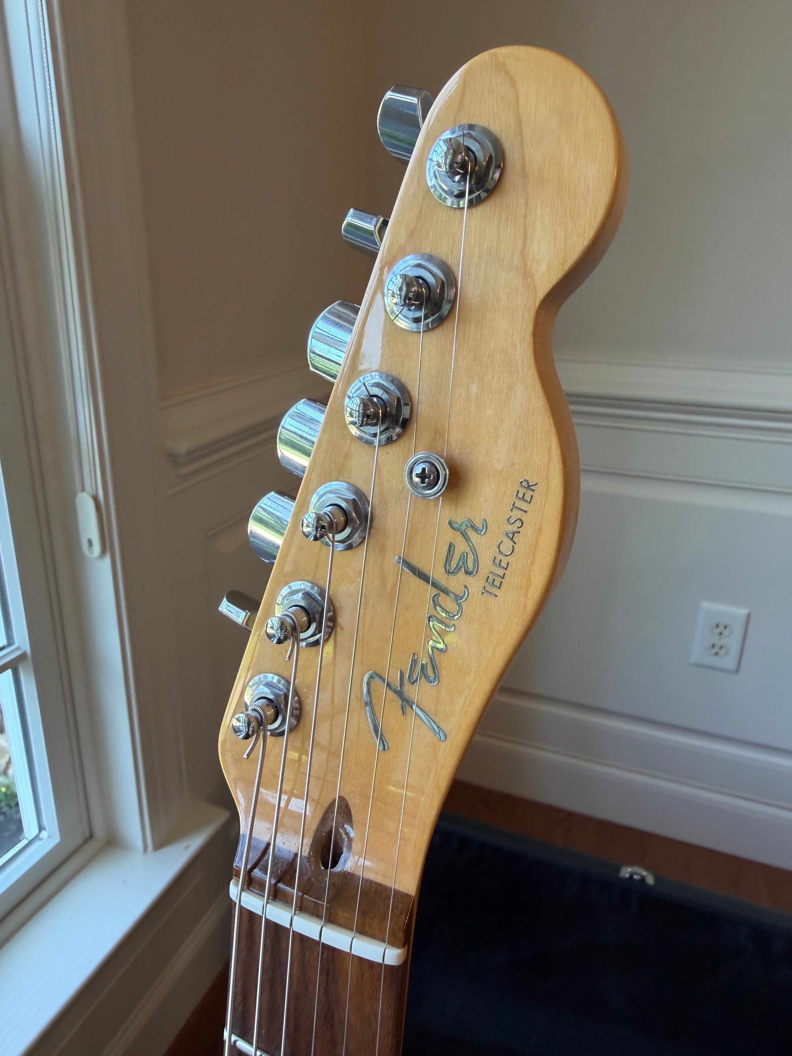 2015 Fender American Deluxe Telecaster - Olympic White Pearl