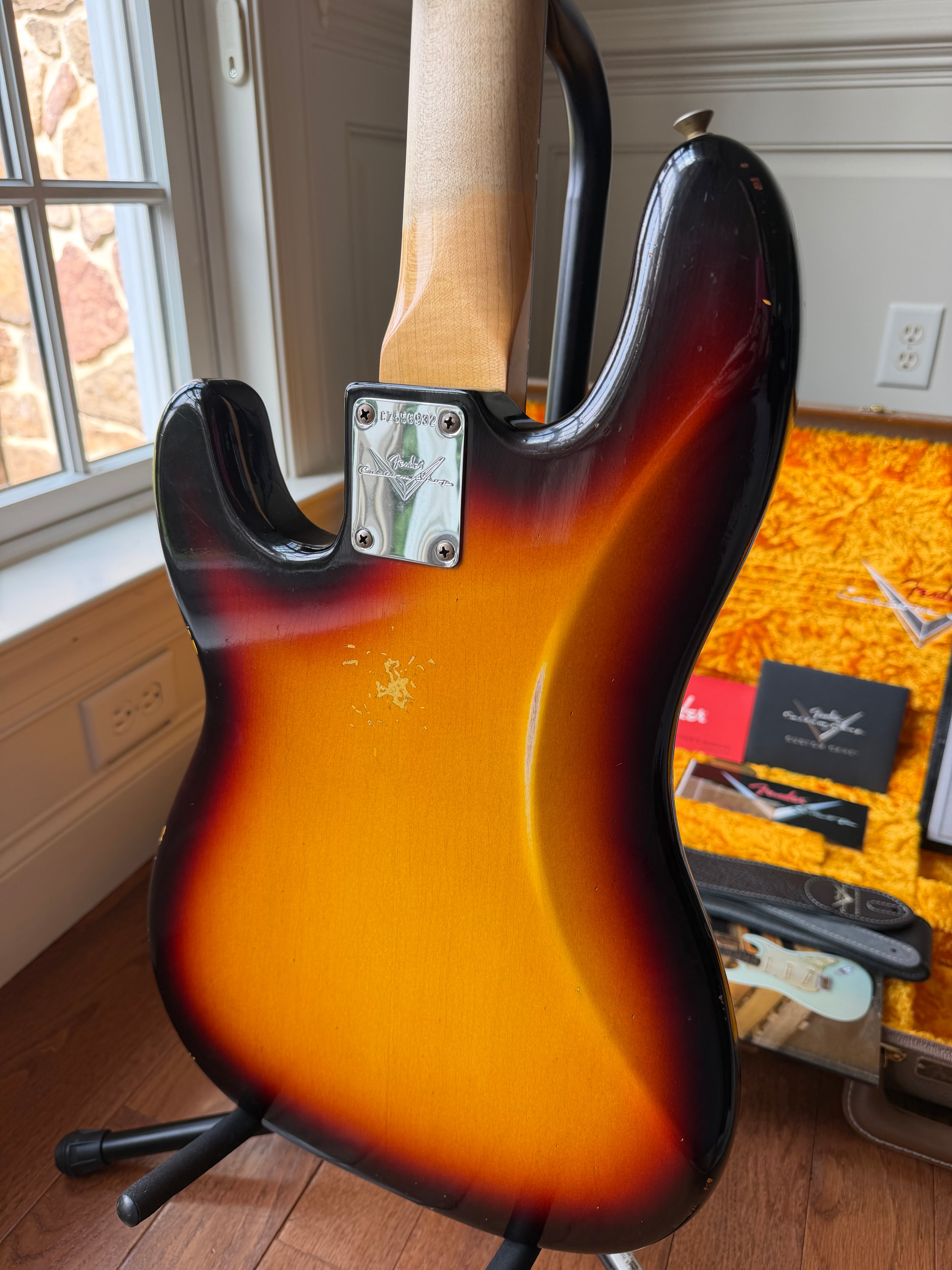 2021 Fender Custom Shop ‘61 Precision Bass Relic - 3 Color Sunburst