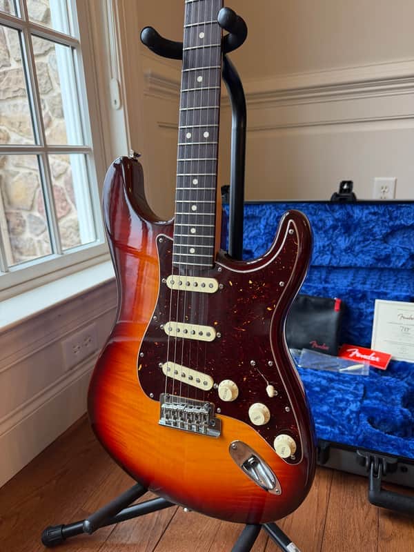 2024 Fender American Professional II Stratocaster 70th Anniversary - Comet Burst