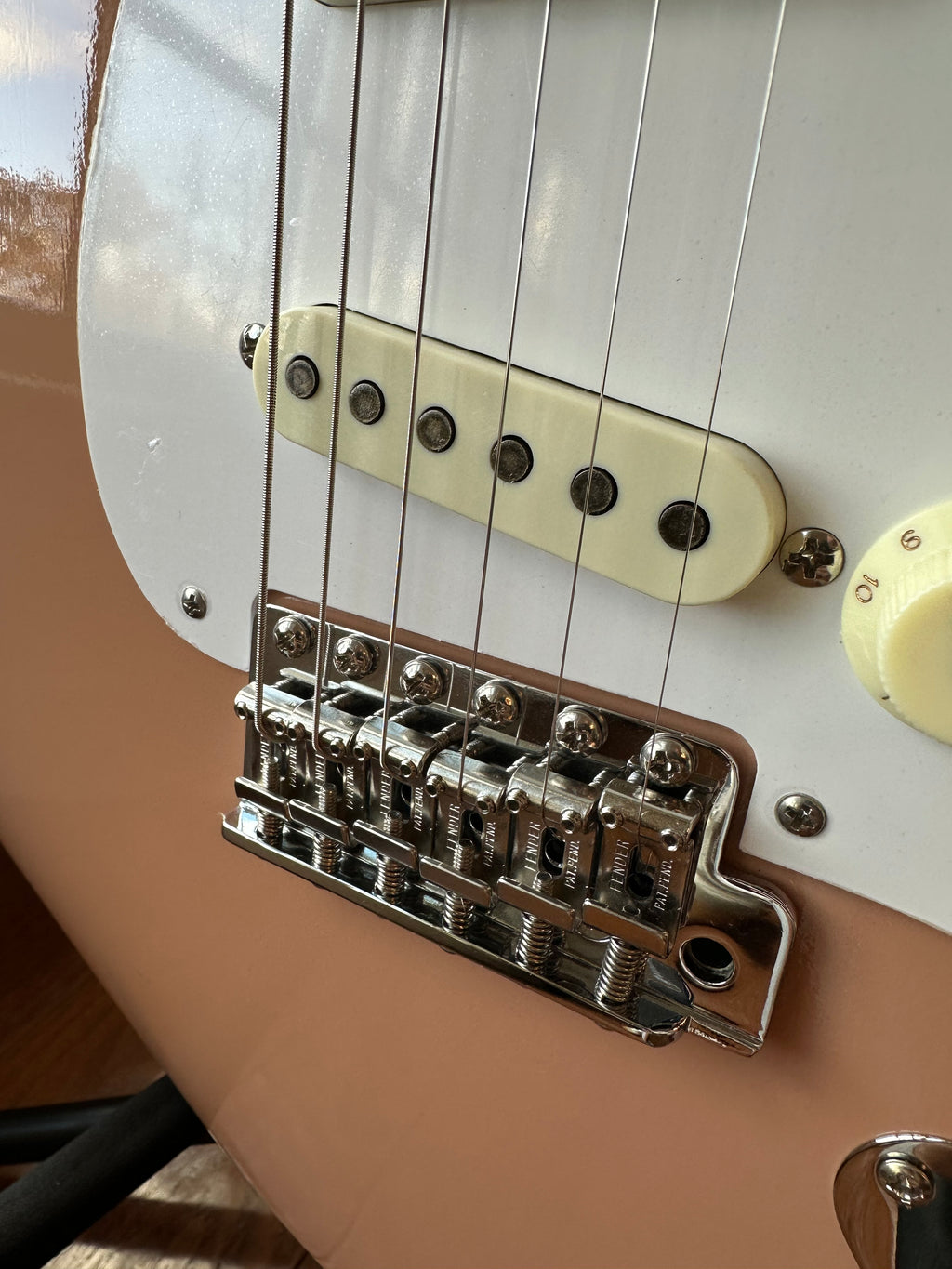 2025 Fender Custom Shop '57 Stratocaster TCP Time Capsule Maple- Dirty Shell Pink - Image 5