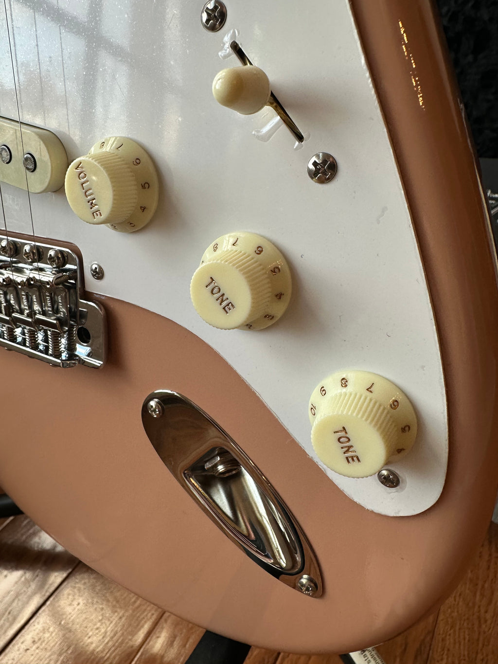 2025 Fender Custom Shop '57 Stratocaster TCP Time Capsule Maple- Dirty Shell Pink - Image 6