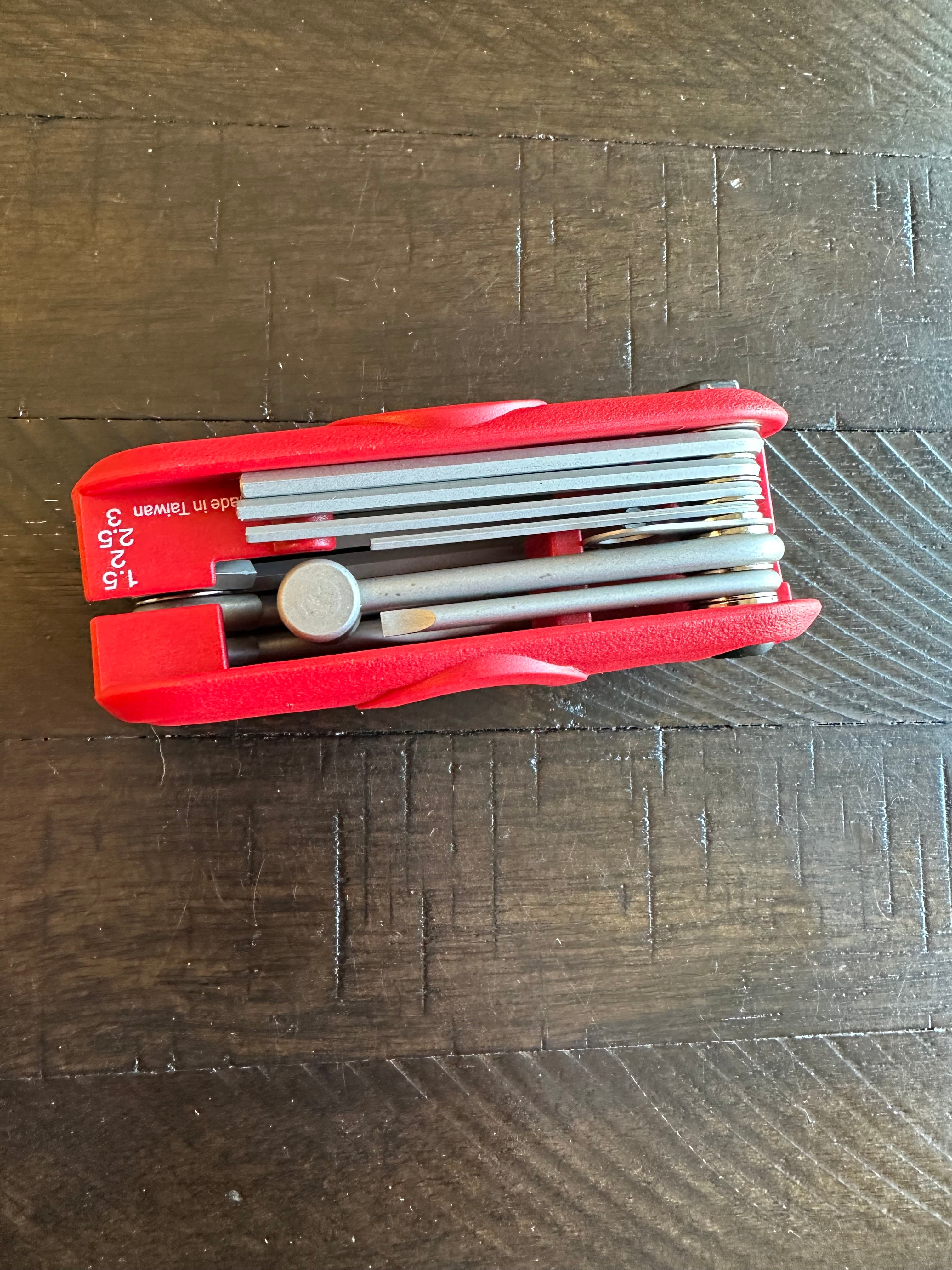 Ibanez MTZ11 Quick Access Multi Tool Red - Image 2